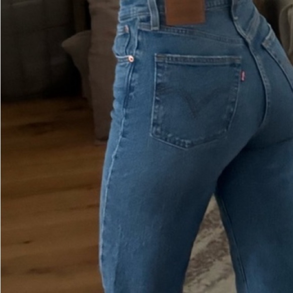 Women’s Levi's rib cage Jeans